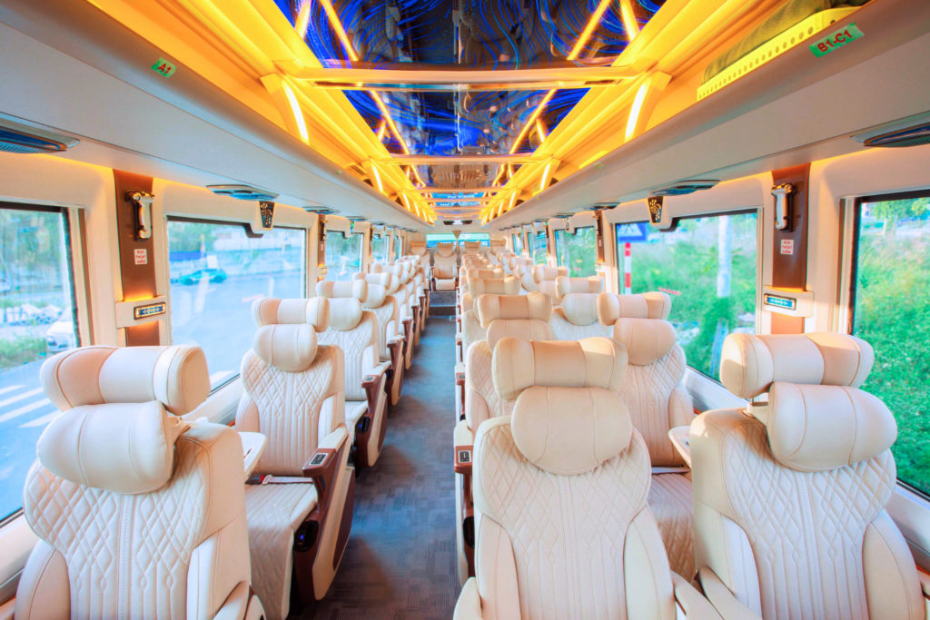 Xe Limousine ghế ngồi VIP Hà Nội - Sapa